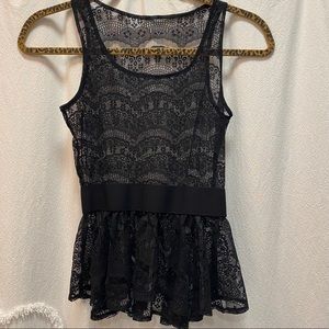 💙 mix & match 4/$15 💙 black peplum top